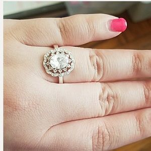 Excellent Condition Cubic Zirconia Cocktail Ring